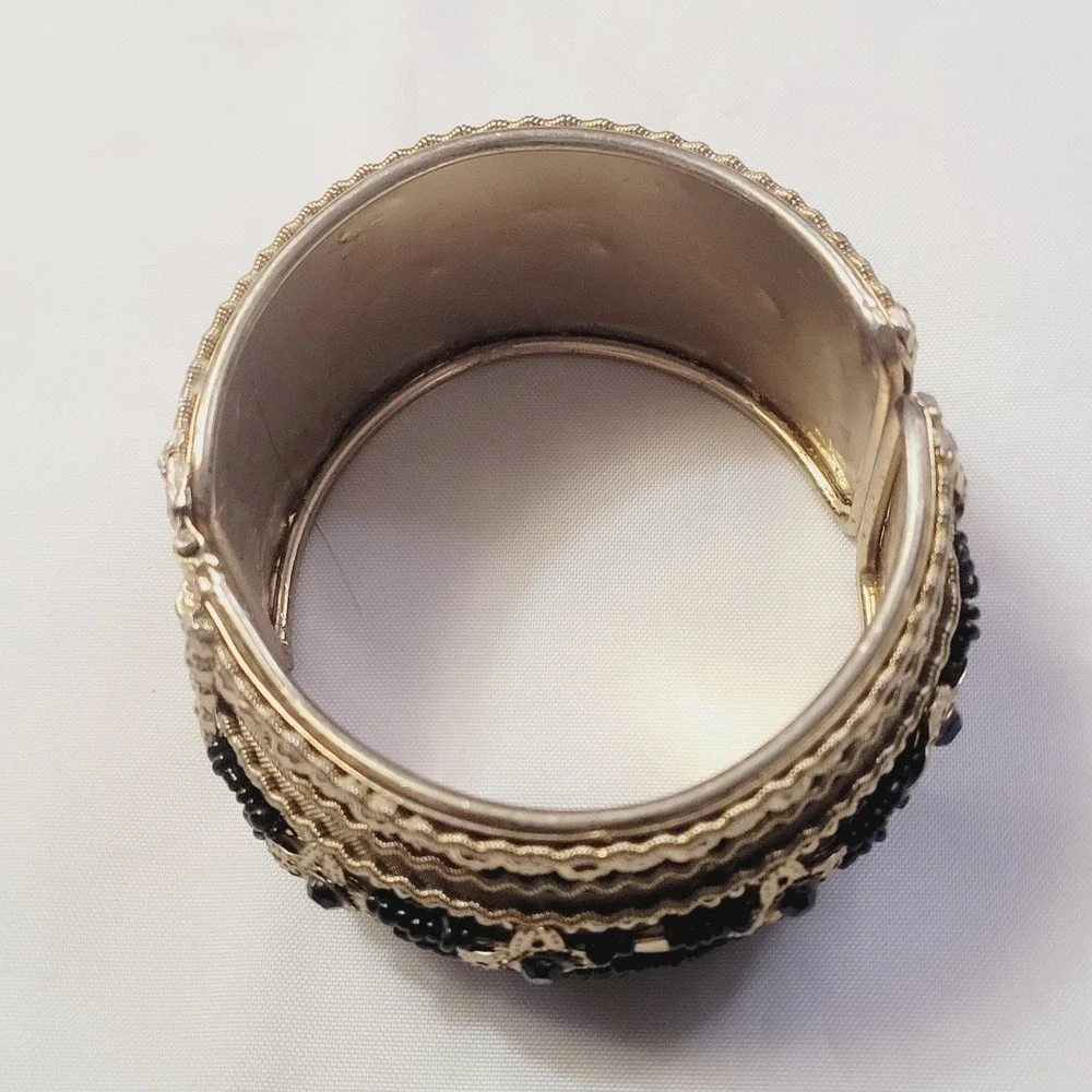 Women's Hinged Cuff Bracelet OS Gold Black Beaded Ornate Statement U13